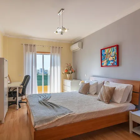 Faro Stylish By Homing Apartment