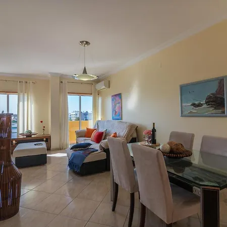 Faro Stylish By Homing Apartment